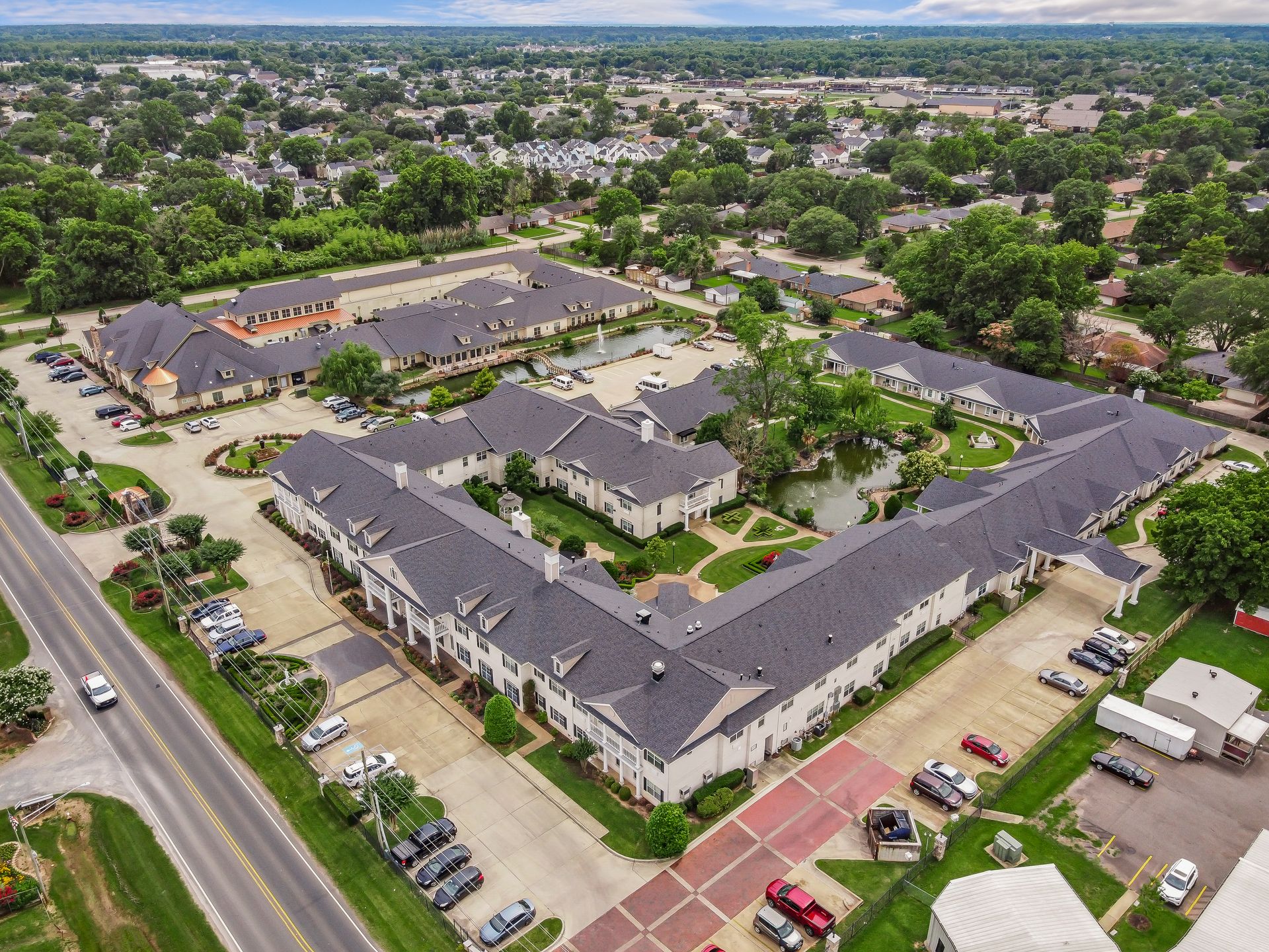 Montclair Park Assisted and Independent Senior Living in Shreveport, LA drone view