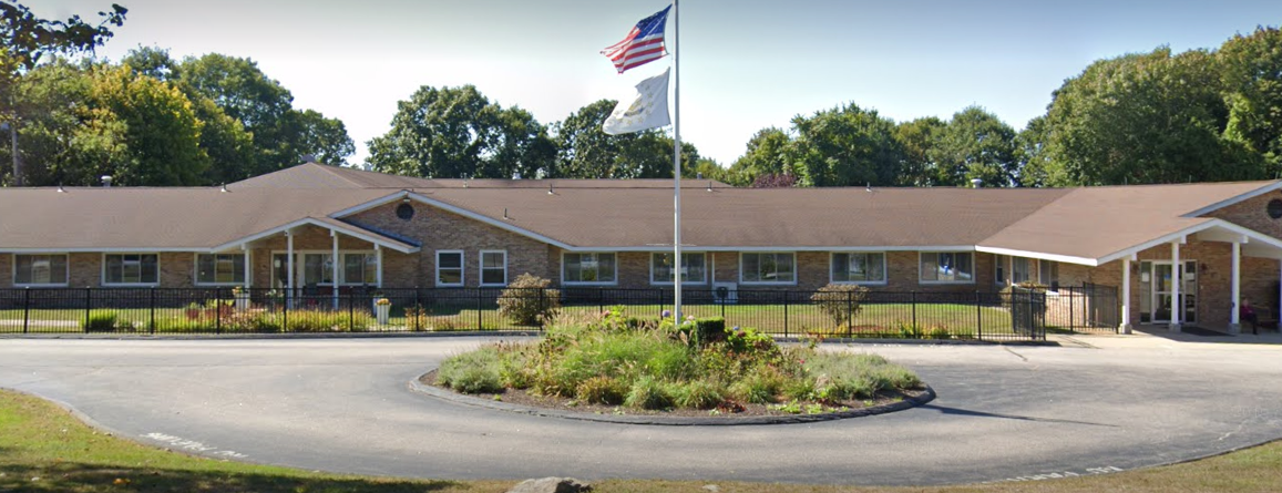 Bootstrap via serper_images (https://seniorcarefinder.com/providers/28030/ri/westerly/royal-of-westerly-nursing-center)
